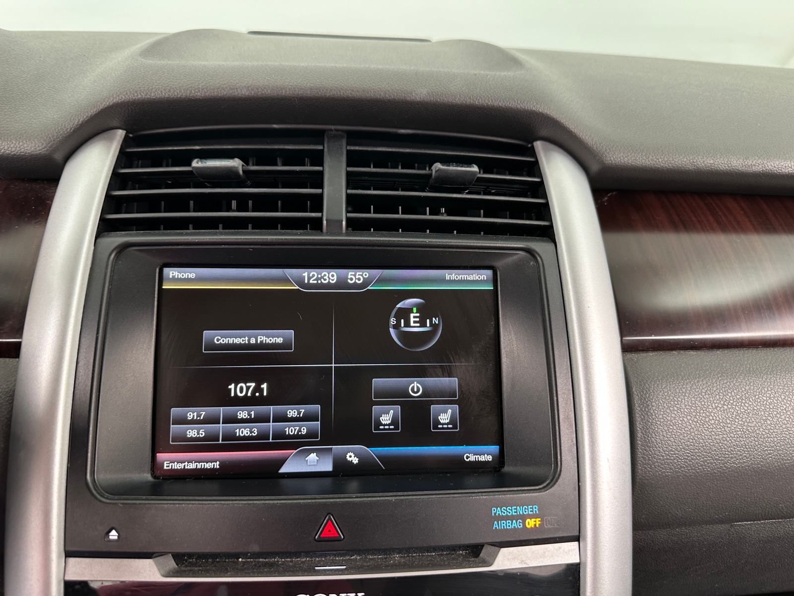 Thumbnail: 2013 Ford Edge - 3