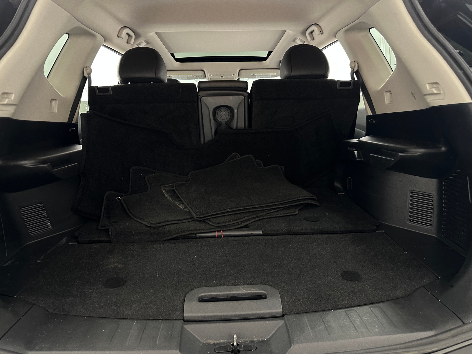 Thumbnail: 2019 Nissan Rogue - 6