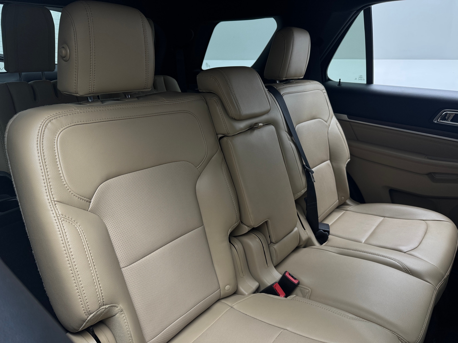 Thumbnail: 2017 Ford Explorer - 5