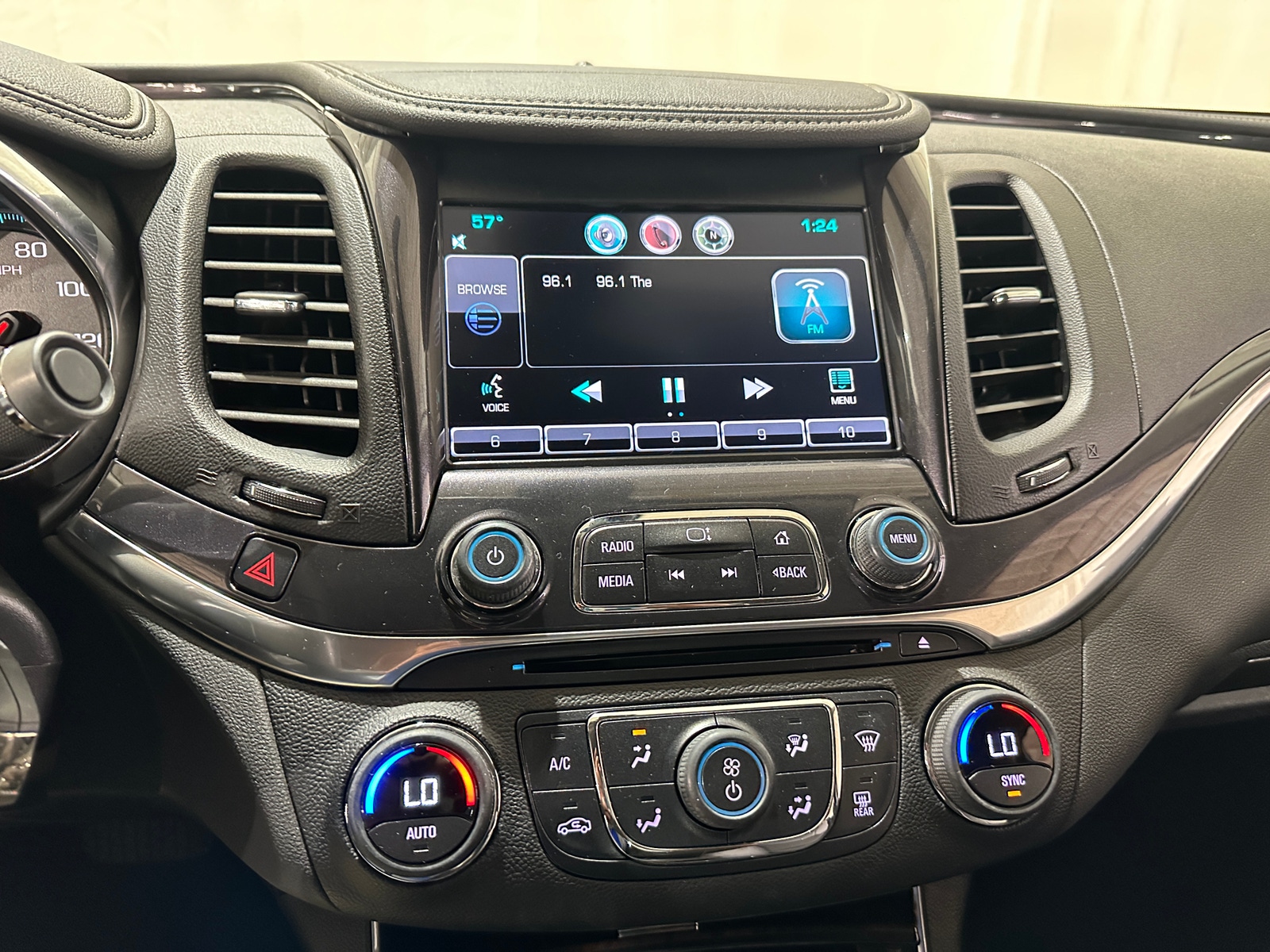 Thumbnail: 2014 Chevrolet Impala - 4