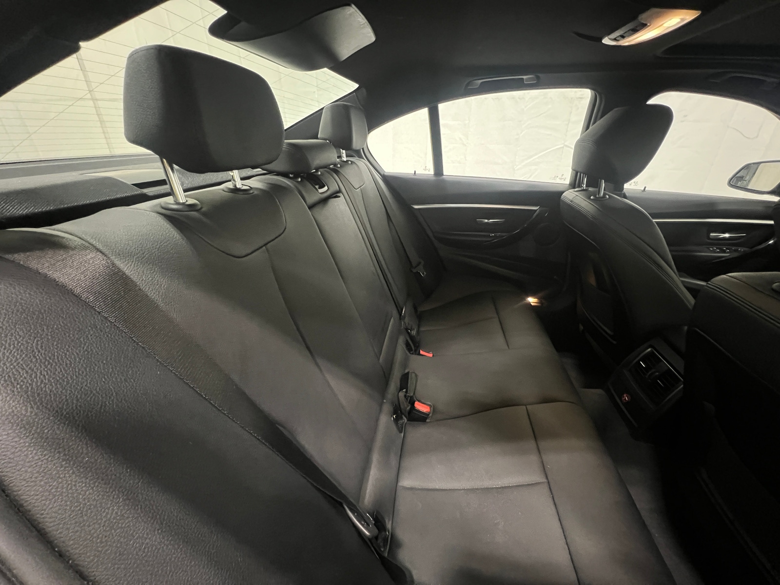 Thumbnail: 2018 BMW 3 Series - 6