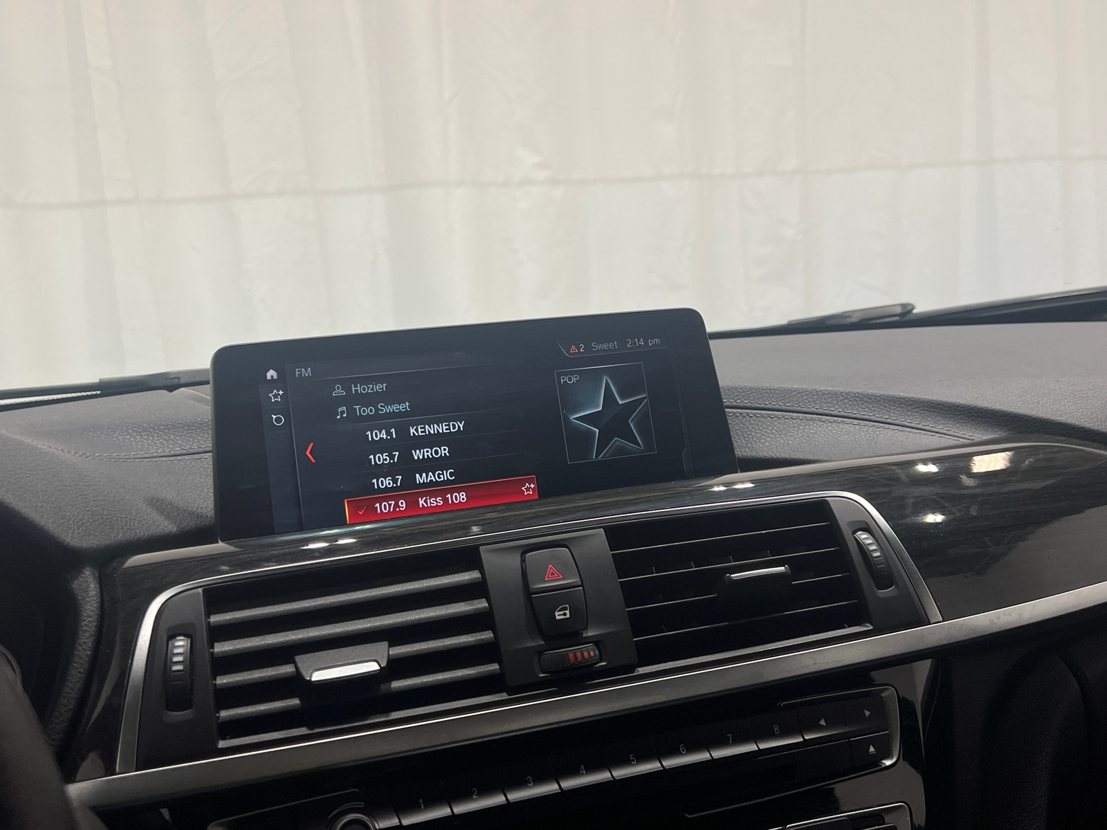 Thumbnail: 2018 BMW 3 Series - 4