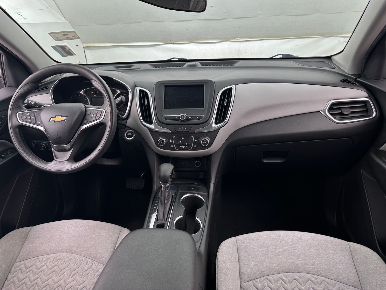 Thumbnail: 2022 Chevrolet Equinox - 3