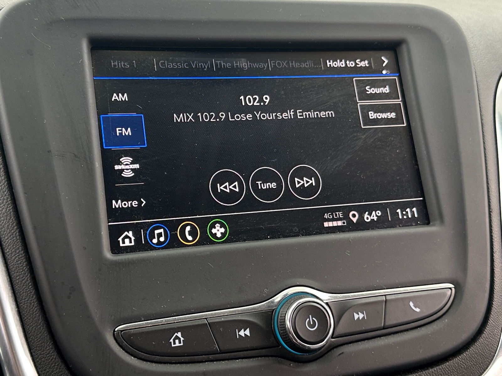 Thumbnail: 2022 Chevrolet Equinox - 4