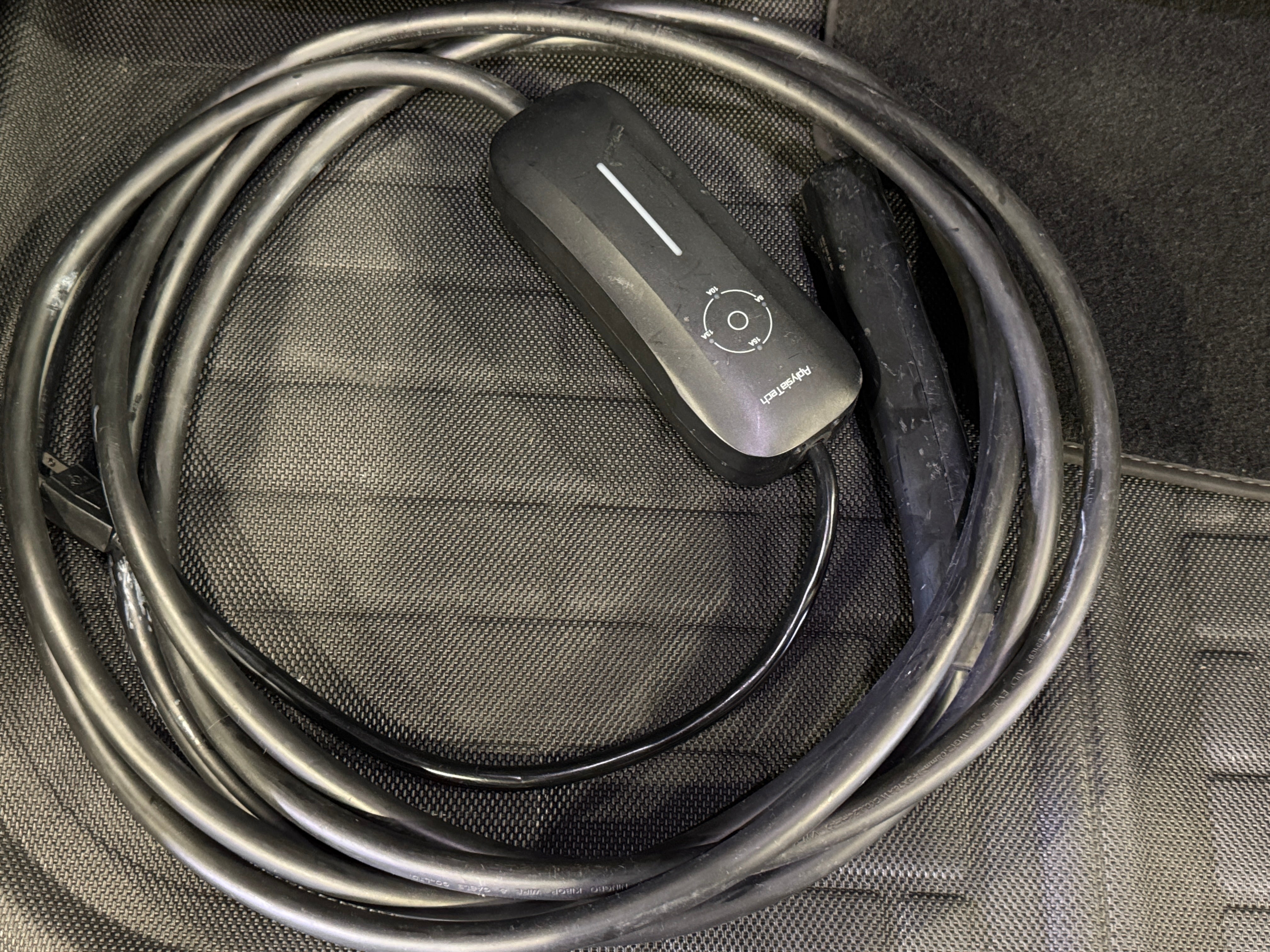 Used 2022 Tesla Model Y Long Range with VIN 7SAYGDEE6NF450743 for sale in Oak Creek, WI