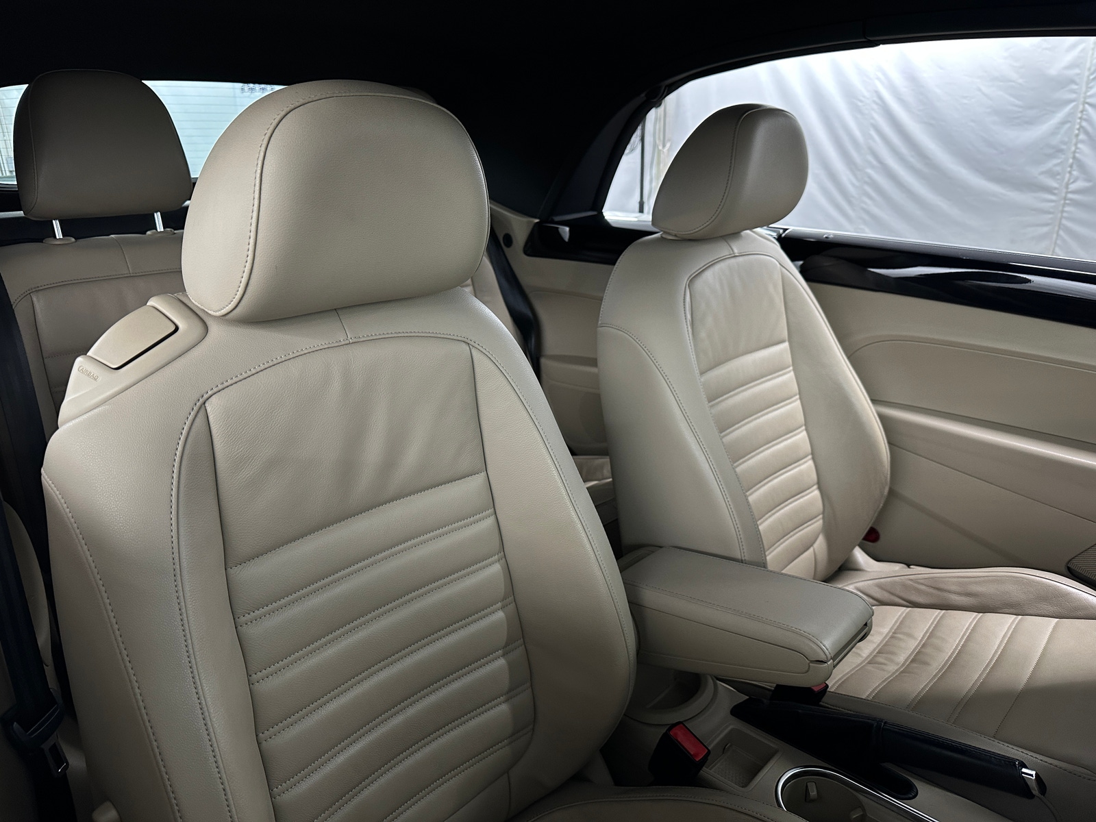 Thumbnail: 2013 Volkswagen Beetle - 2