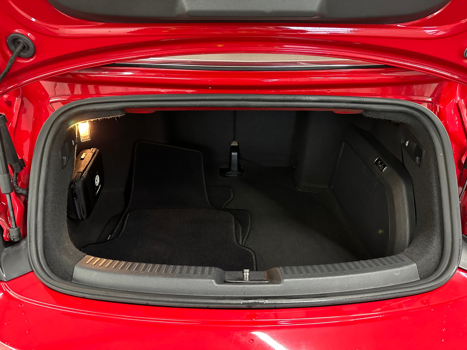Thumbnail: 2013 Volkswagen Beetle - 7