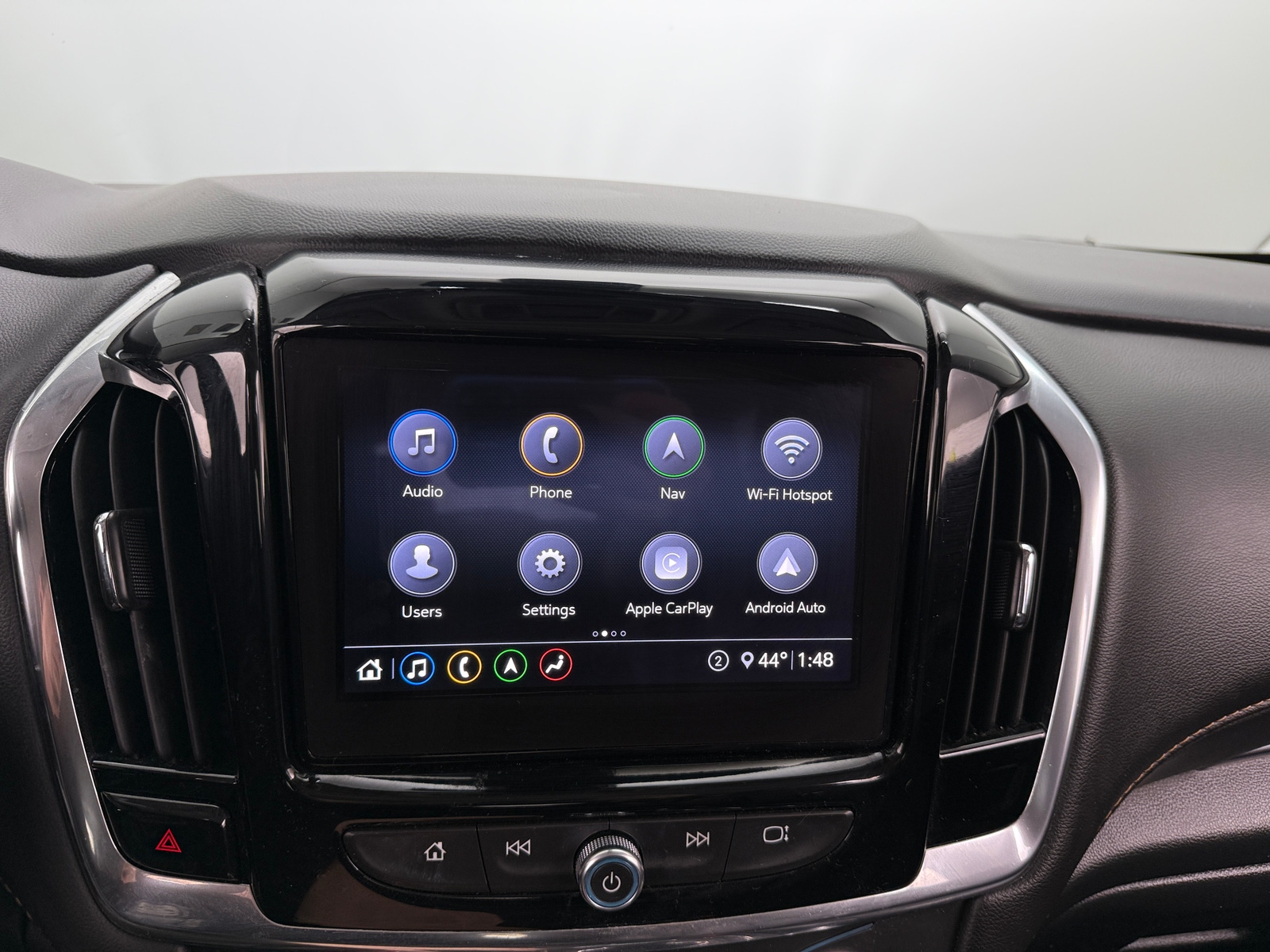 Thumbnail: 2020 Chevrolet Traverse - 3