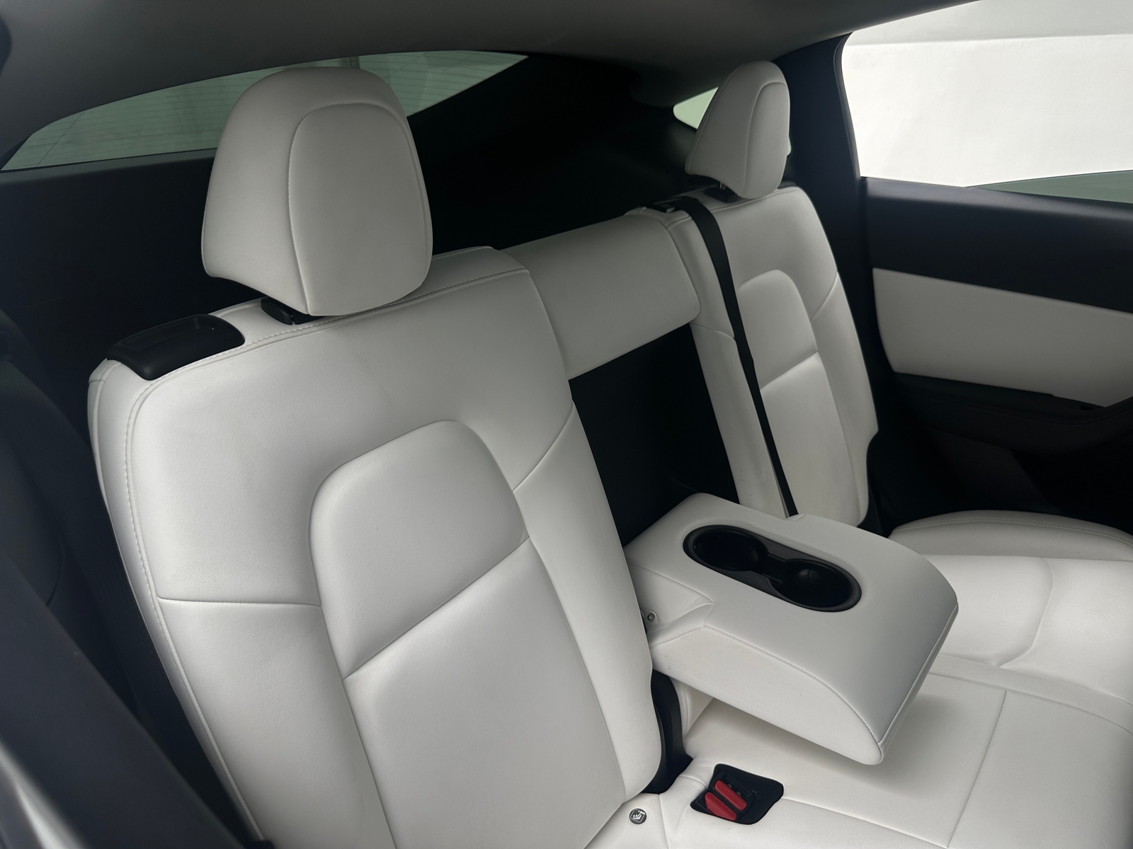 Thumbnail: 2021 Tesla Model Y - 4