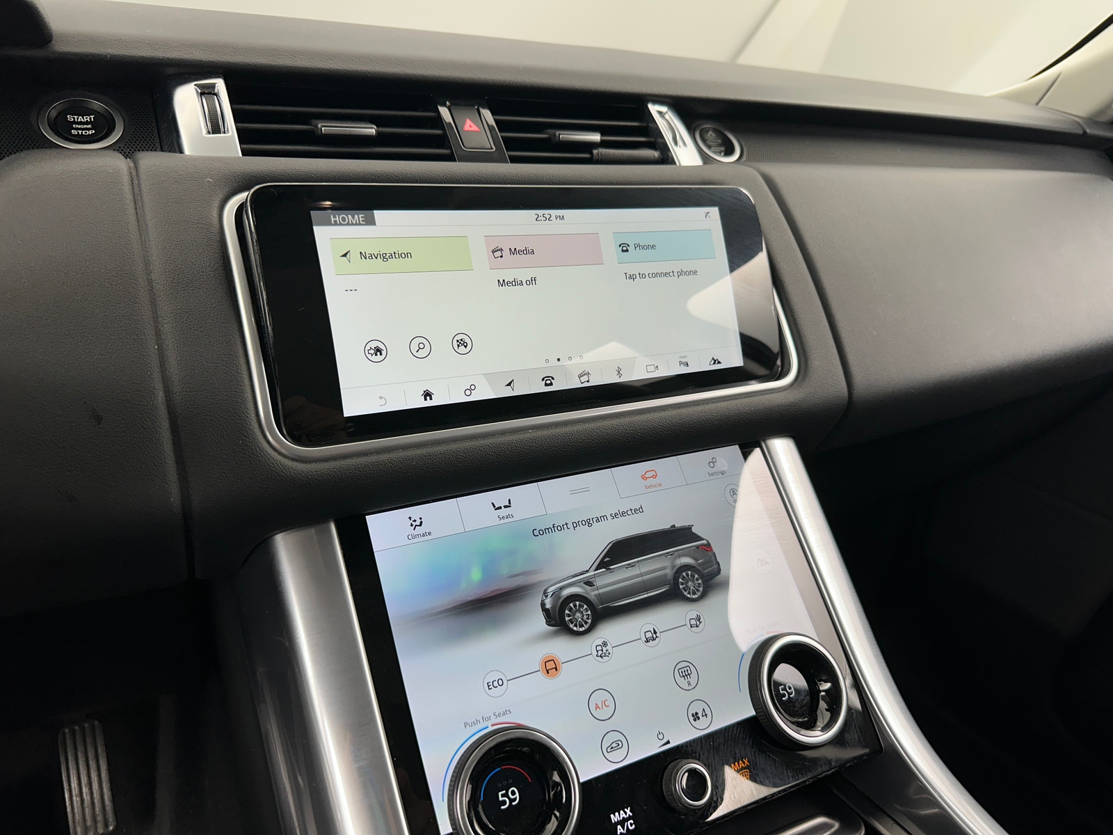 Thumbnail: 2021 Land Rover Range Rover Sport - 3