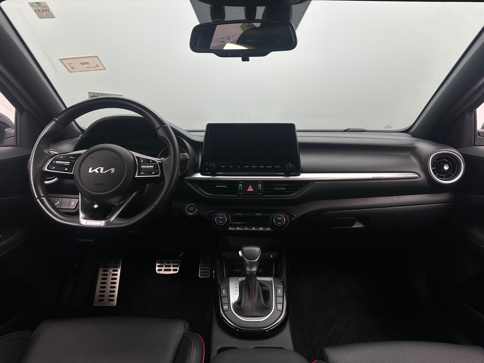 Thumbnail: 2022 Kia Forte - 3