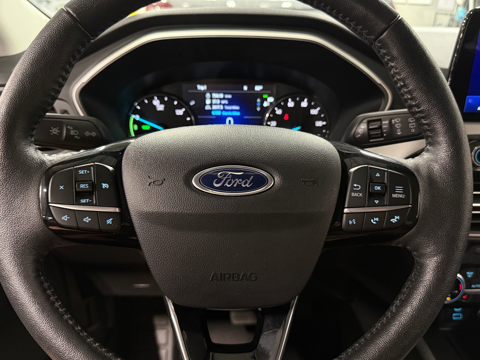 Thumbnail: 2021 Ford Escape - 4