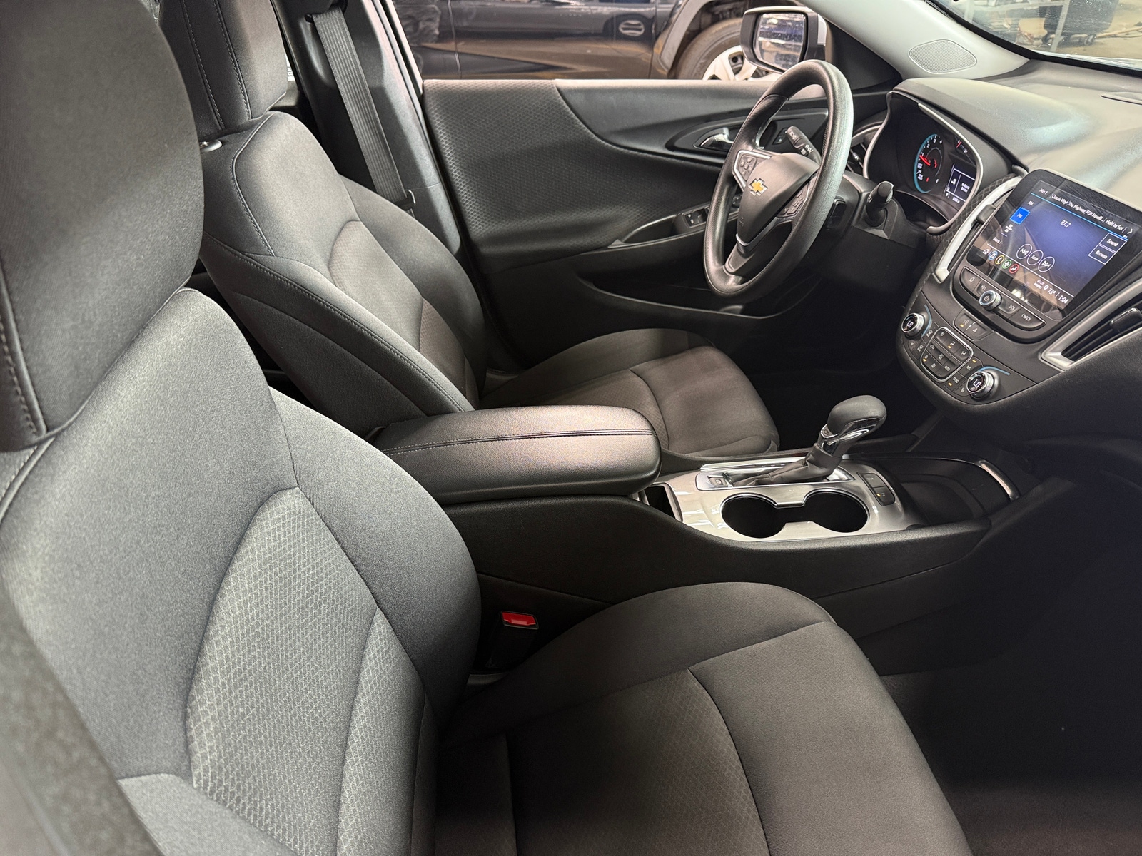 Thumbnail: 2024 Chevrolet Malibu - 2
