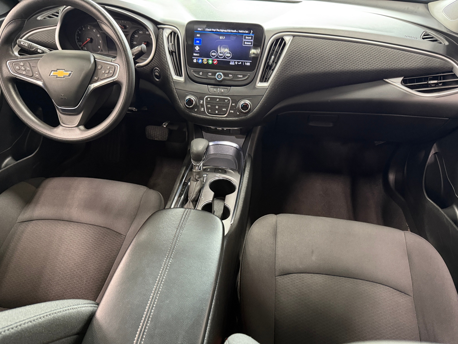 Thumbnail: 2024 Chevrolet Malibu - 3