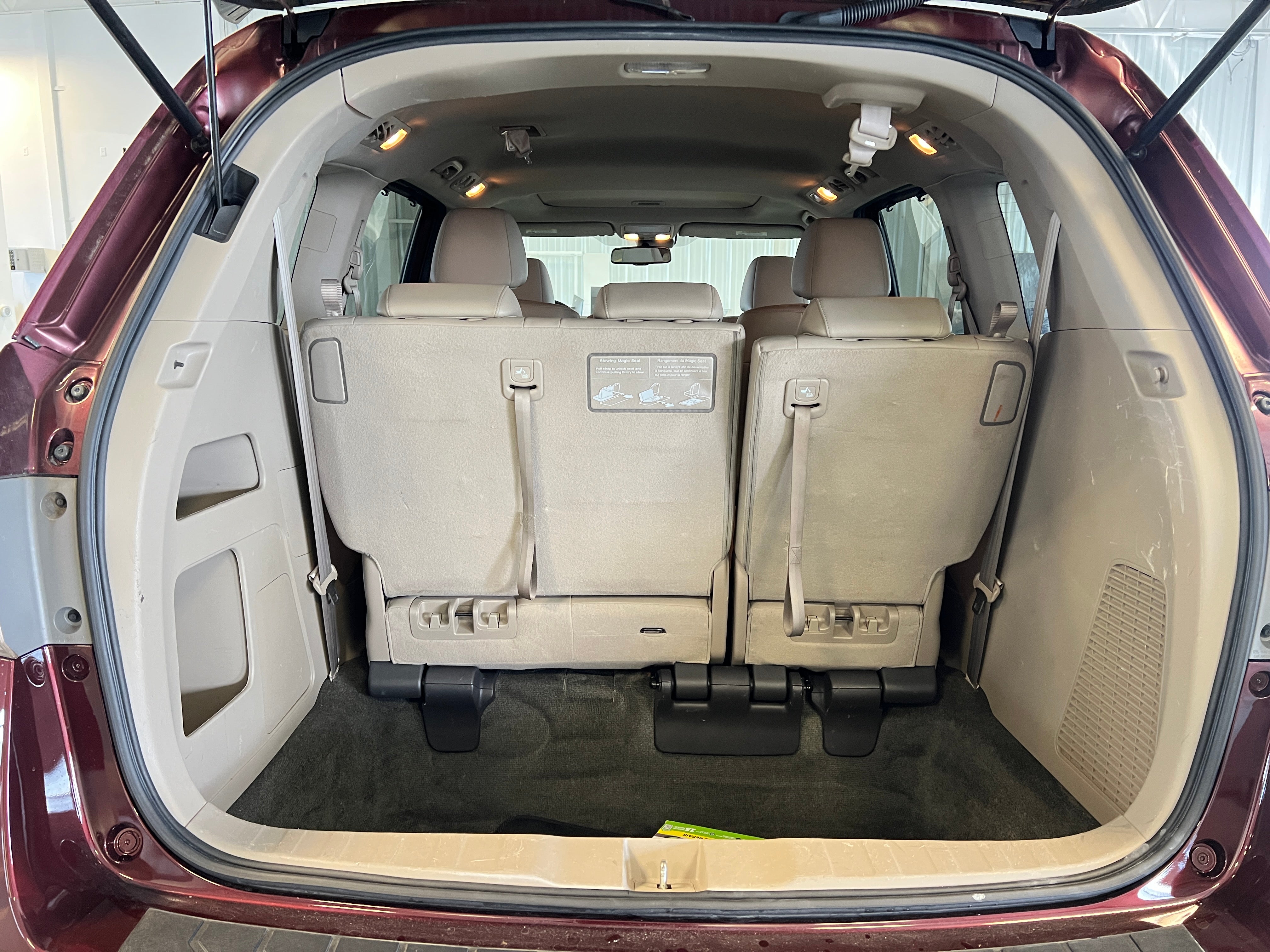 Thumbnail: 2017 Honda Odyssey - 6