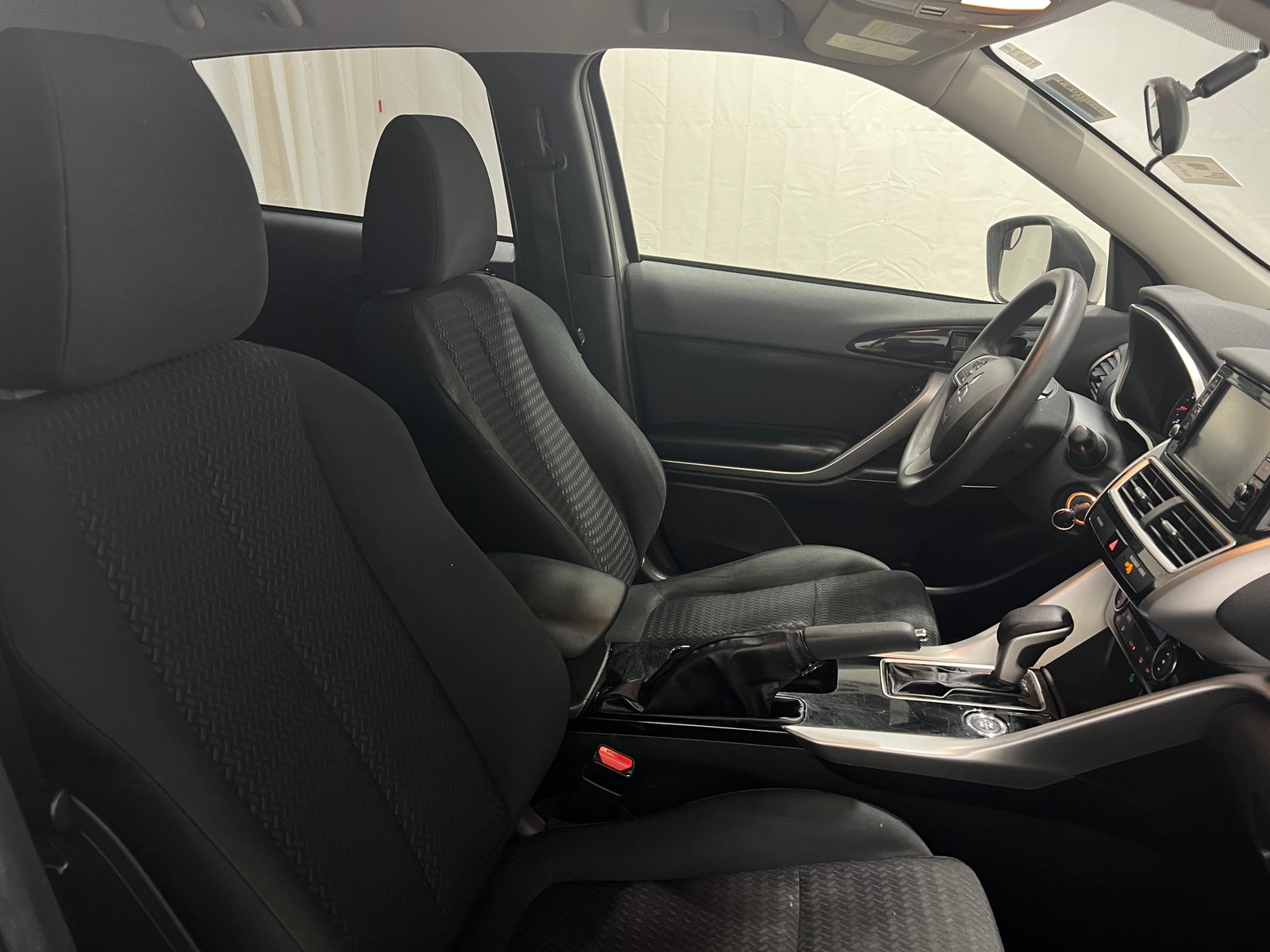 Thumbnail: 2019 Mitsubishi Eclipse Cross - 2