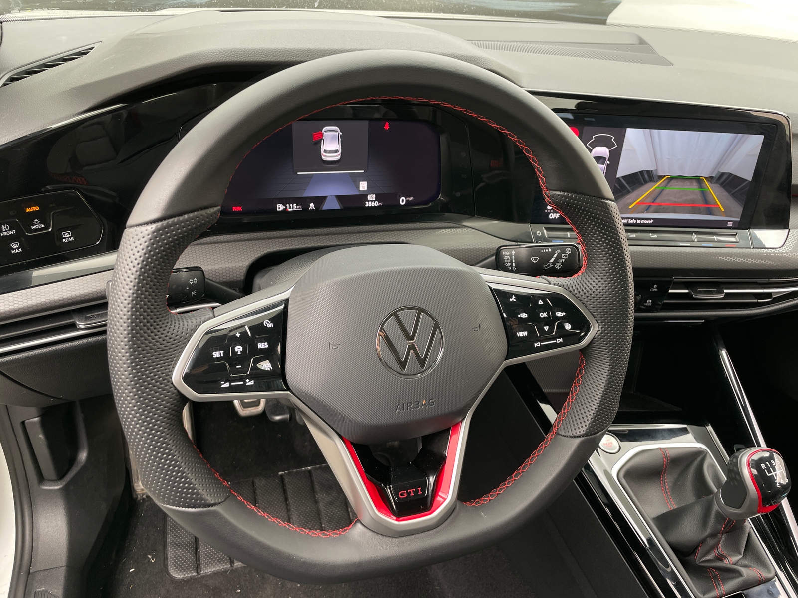 Thumbnail: 2024 Volkswagen Golf - 4