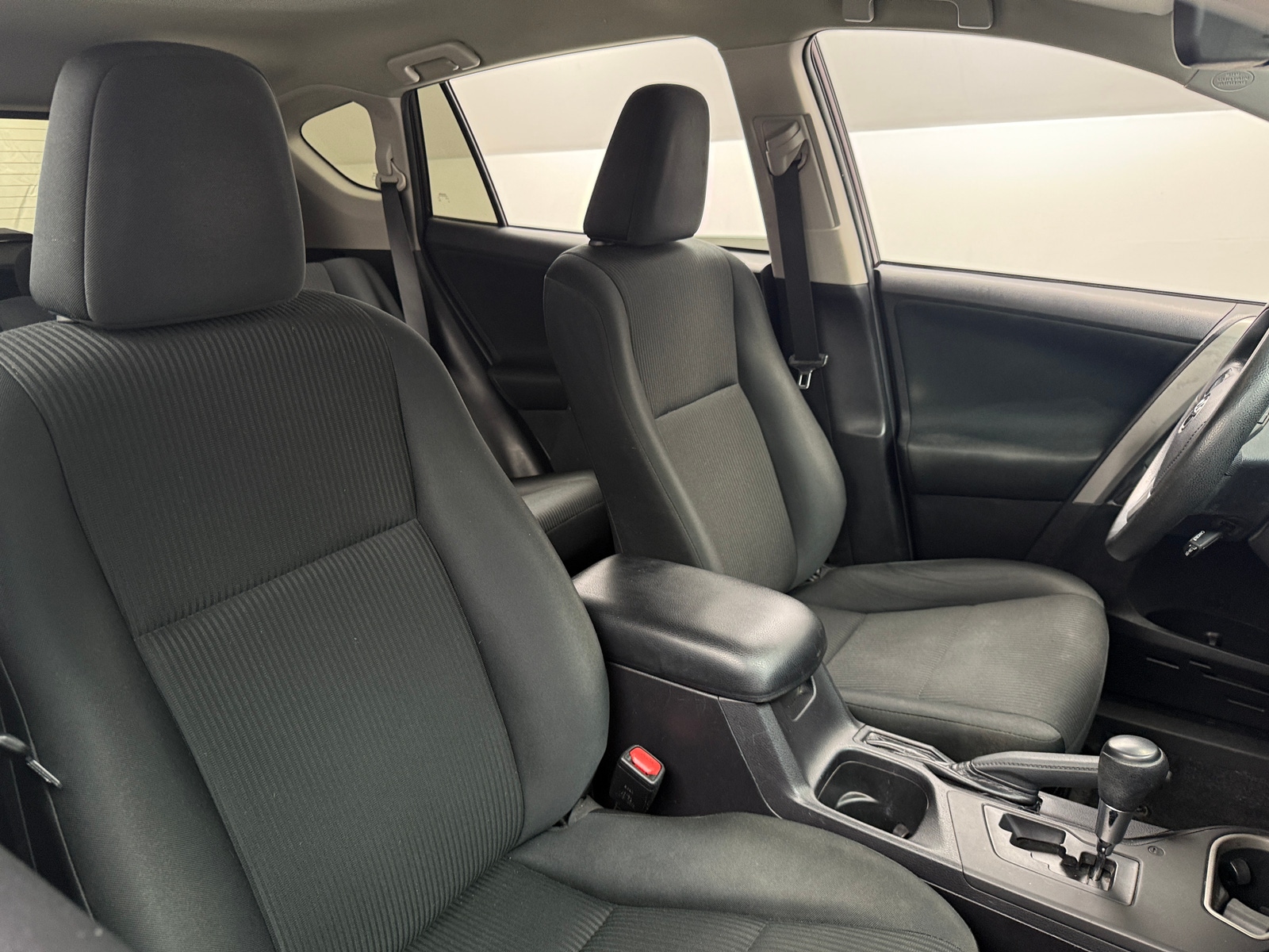 Thumbnail: 2017 Toyota RAV4 - 2