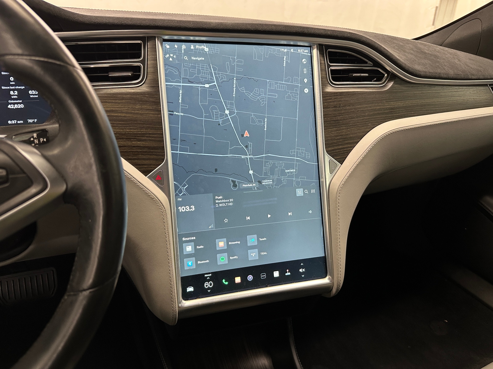 Thumbnail: 2015 Tesla Model S - 3