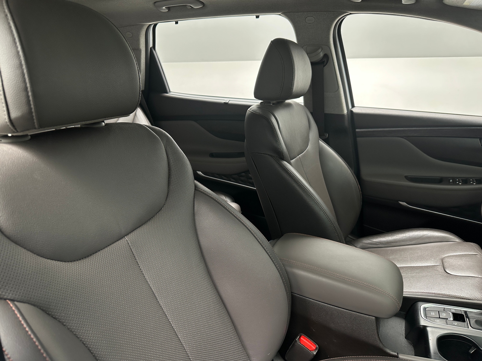 Thumbnail: 2020 Hyundai Santa Fe - 2