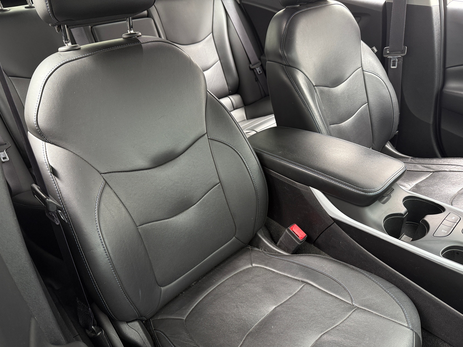 Thumbnail: 2017 Chevrolet Volt - 2