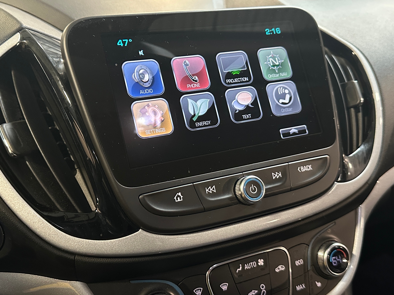 Thumbnail: 2017 Chevrolet Volt - 4