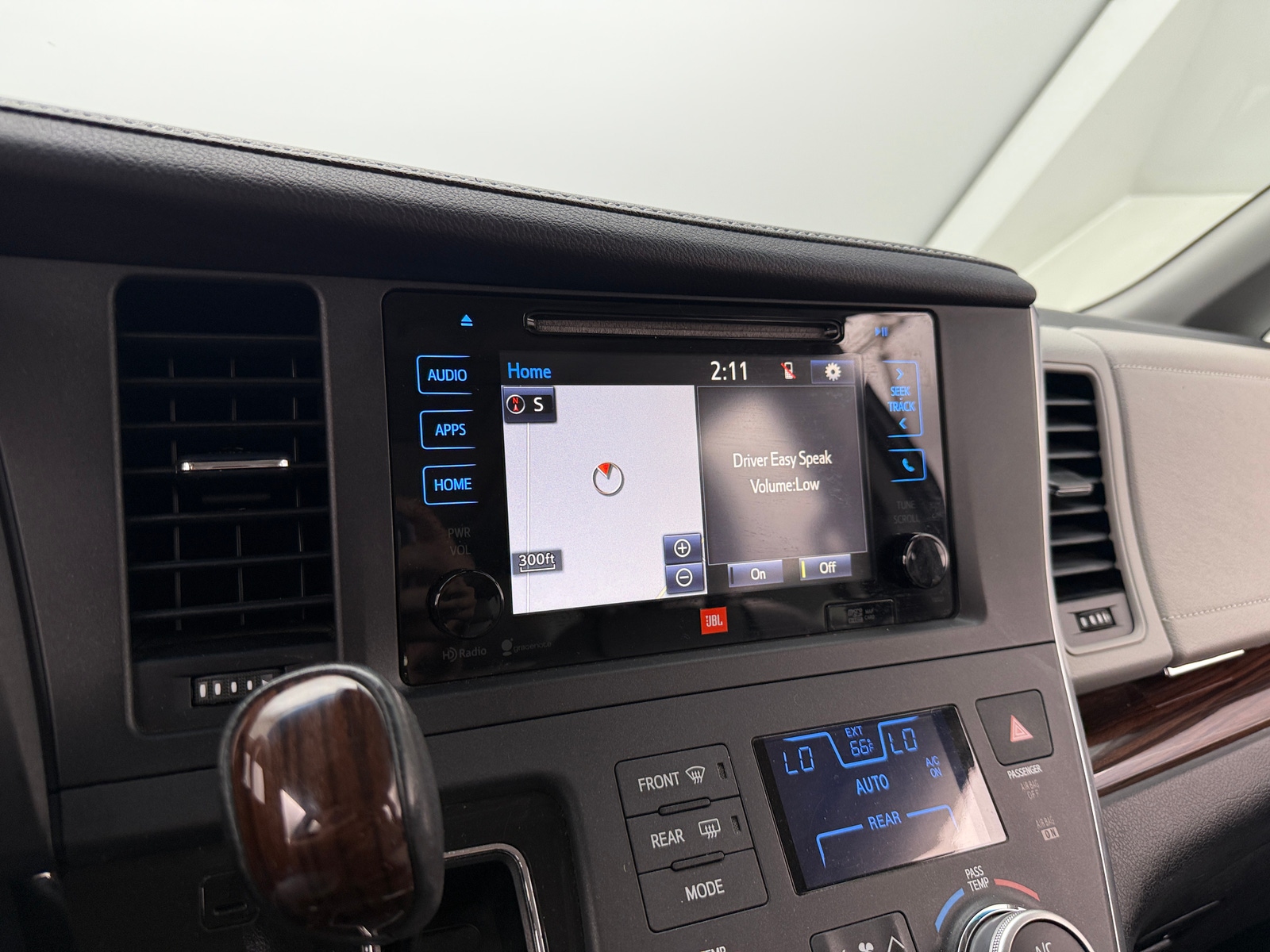 Thumbnail: 2015 Toyota Sienna - 3