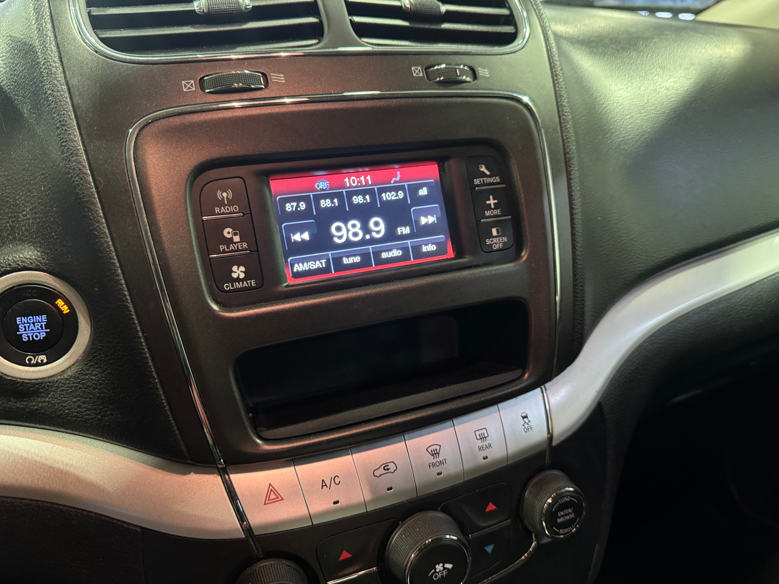 Thumbnail: 2018 Dodge Journey - 4
