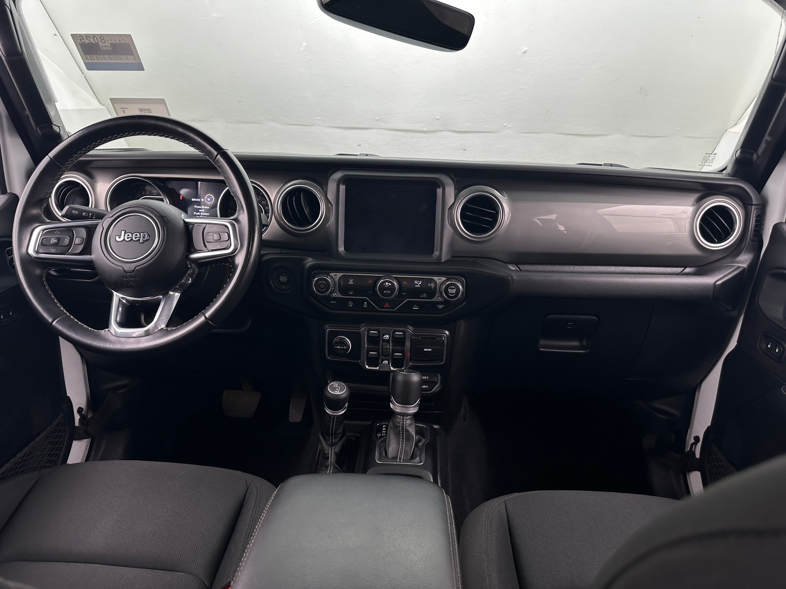 Thumbnail: 2021 Jeep Gladiator - 3