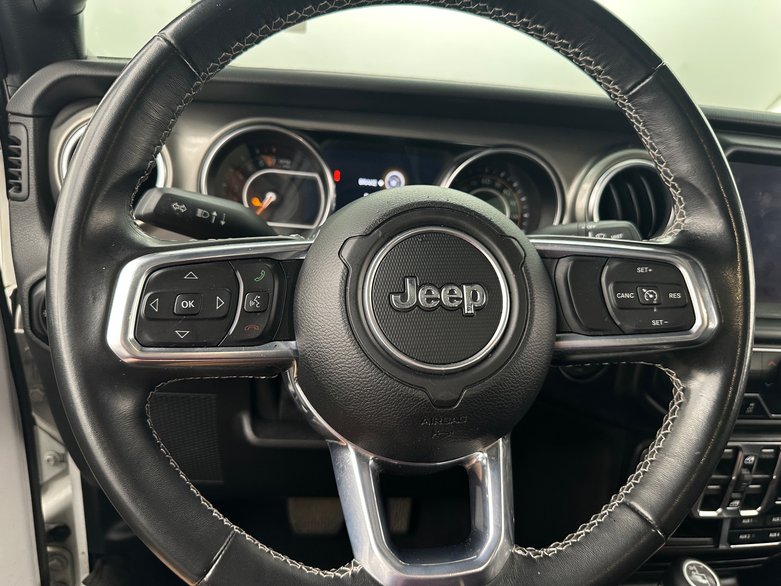 Thumbnail: 2021 Jeep Gladiator - 5