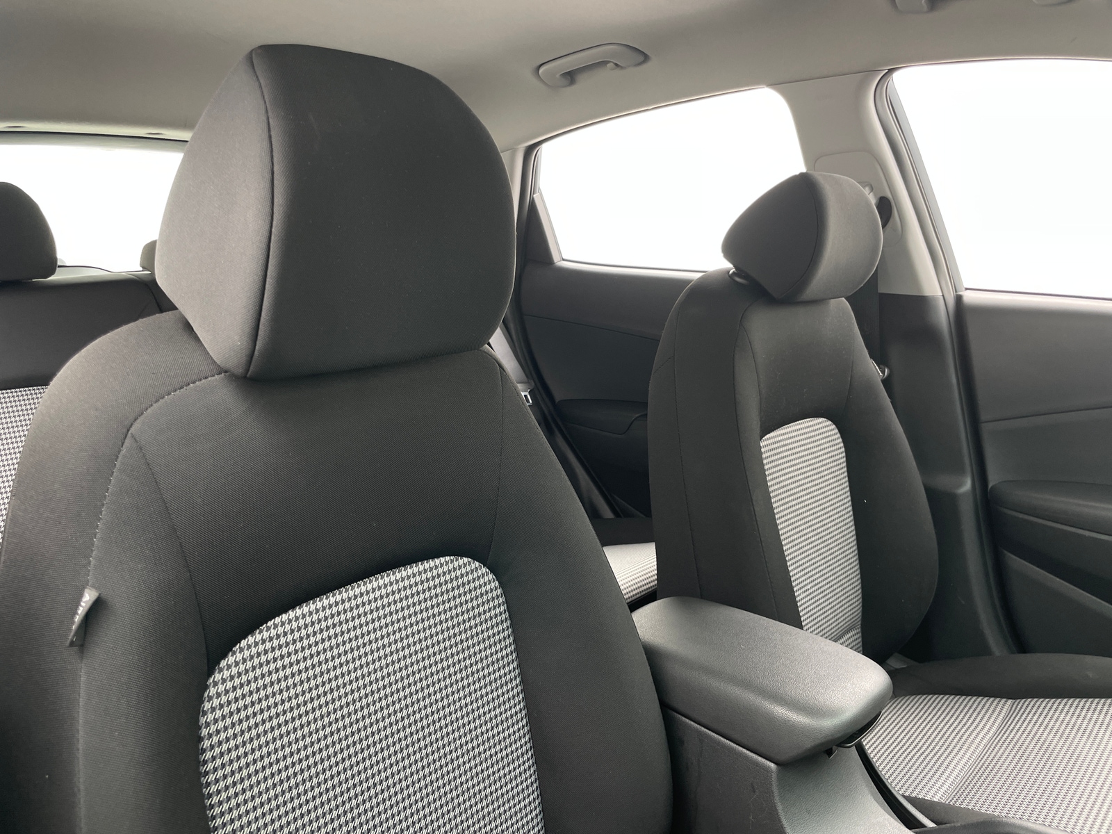 Thumbnail: 2020 Hyundai Kona - 2