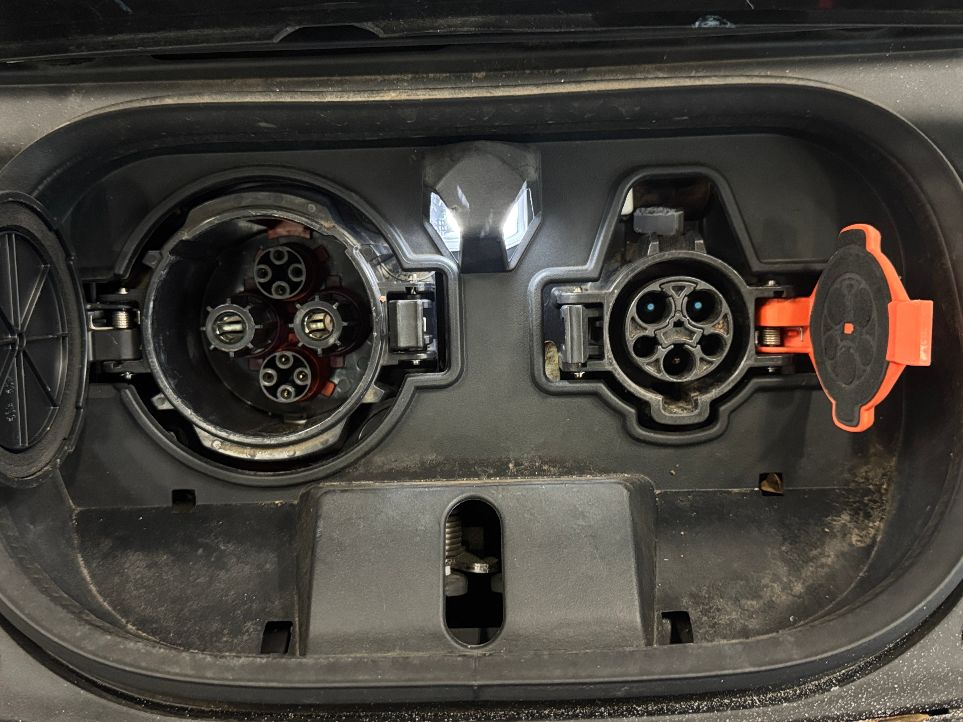 Used 2021 Nissan Leaf SV with VIN 1N4AZ1CV3MC555025 for sale in Oak Creek, WI