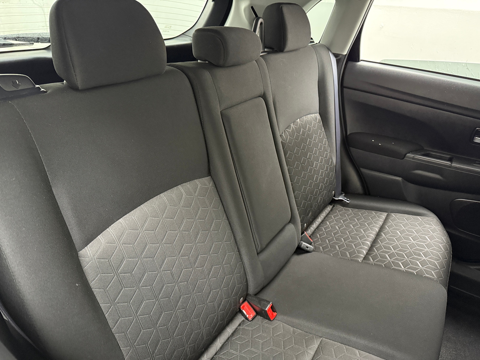 Thumbnail: 2021 Mitsubishi Outlander Sport - 6