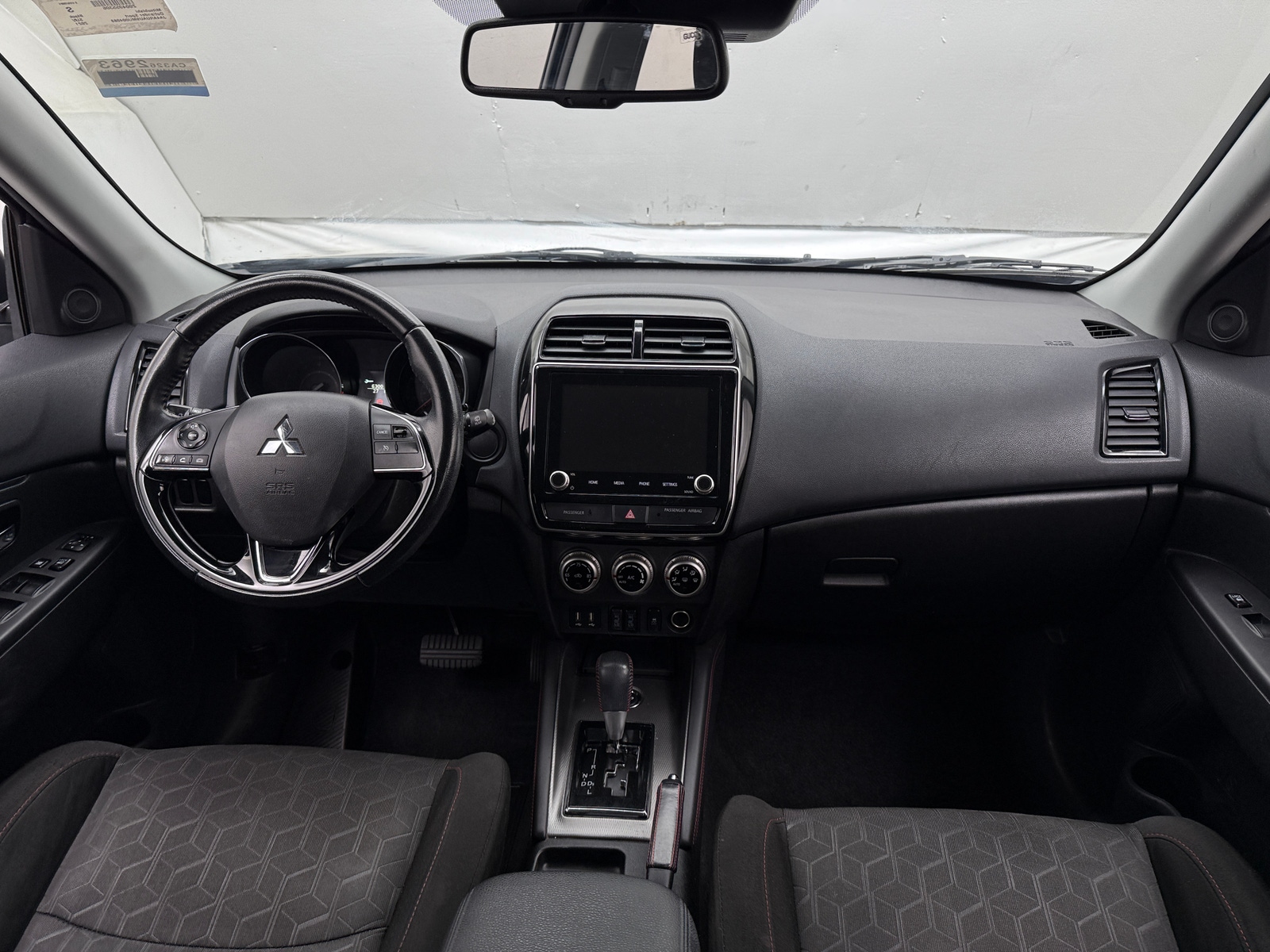 Thumbnail: 2021 Mitsubishi Outlander Sport - 3
