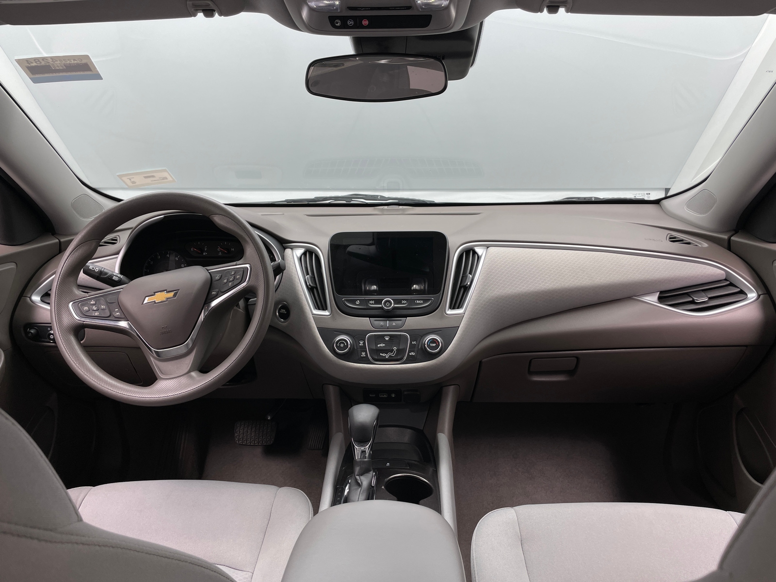Thumbnail: 2023 Chevrolet Malibu - 3