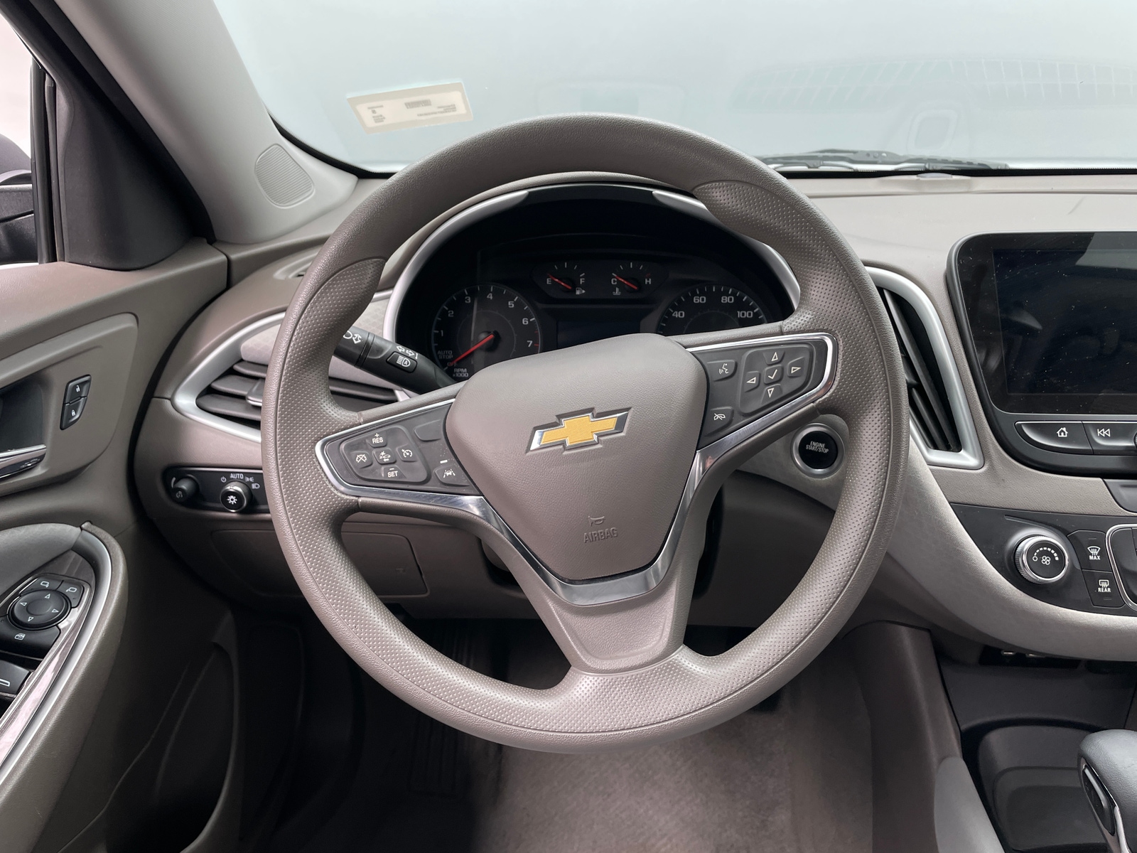Thumbnail: 2023 Chevrolet Malibu - 5