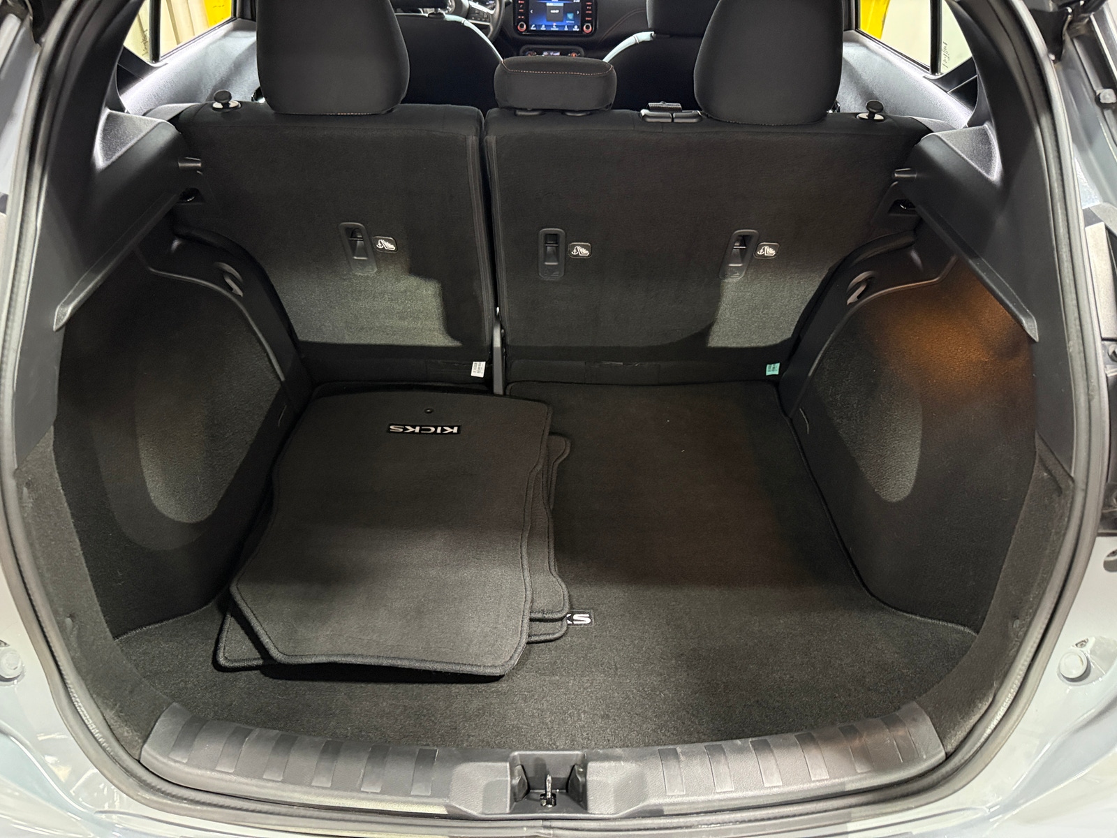 Thumbnail: 2021 Nissan Kicks - 7