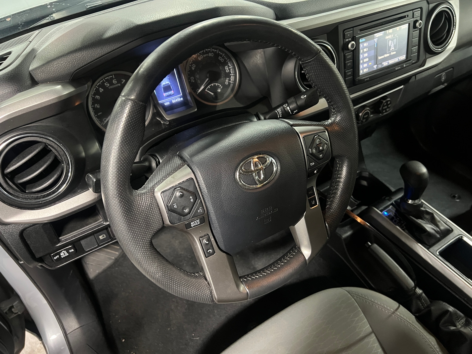 Thumbnail: 2019 Toyota Tacoma - 5