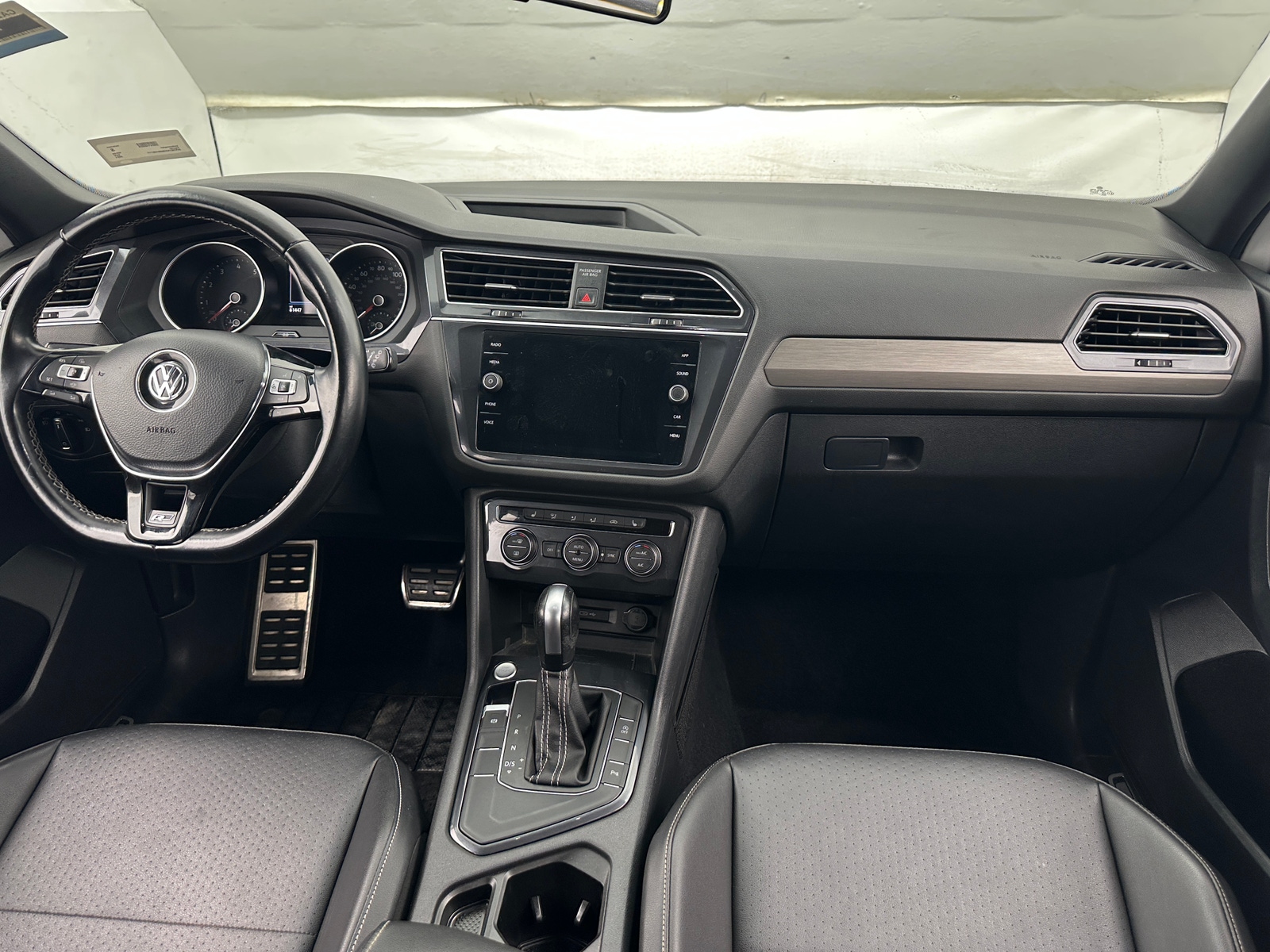 Thumbnail: 2021 Volkswagen Tiguan - 2
