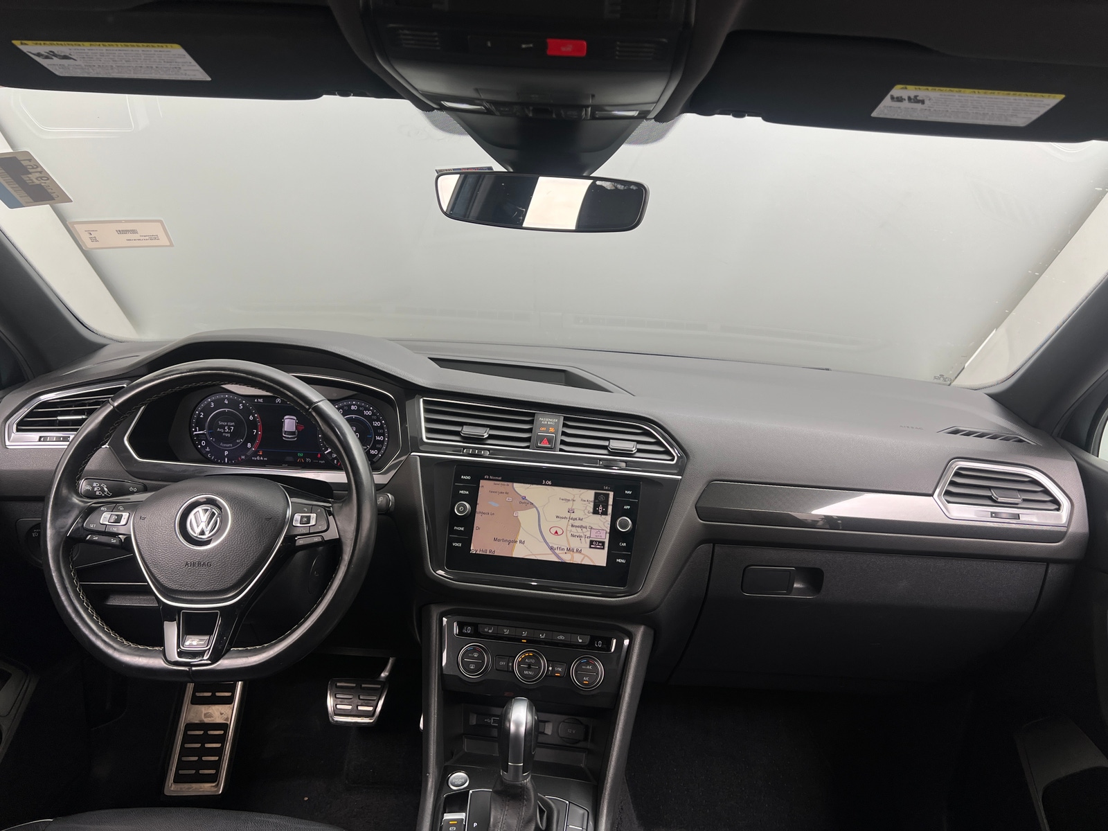 Thumbnail: 2018 Volkswagen Tiguan - 2
