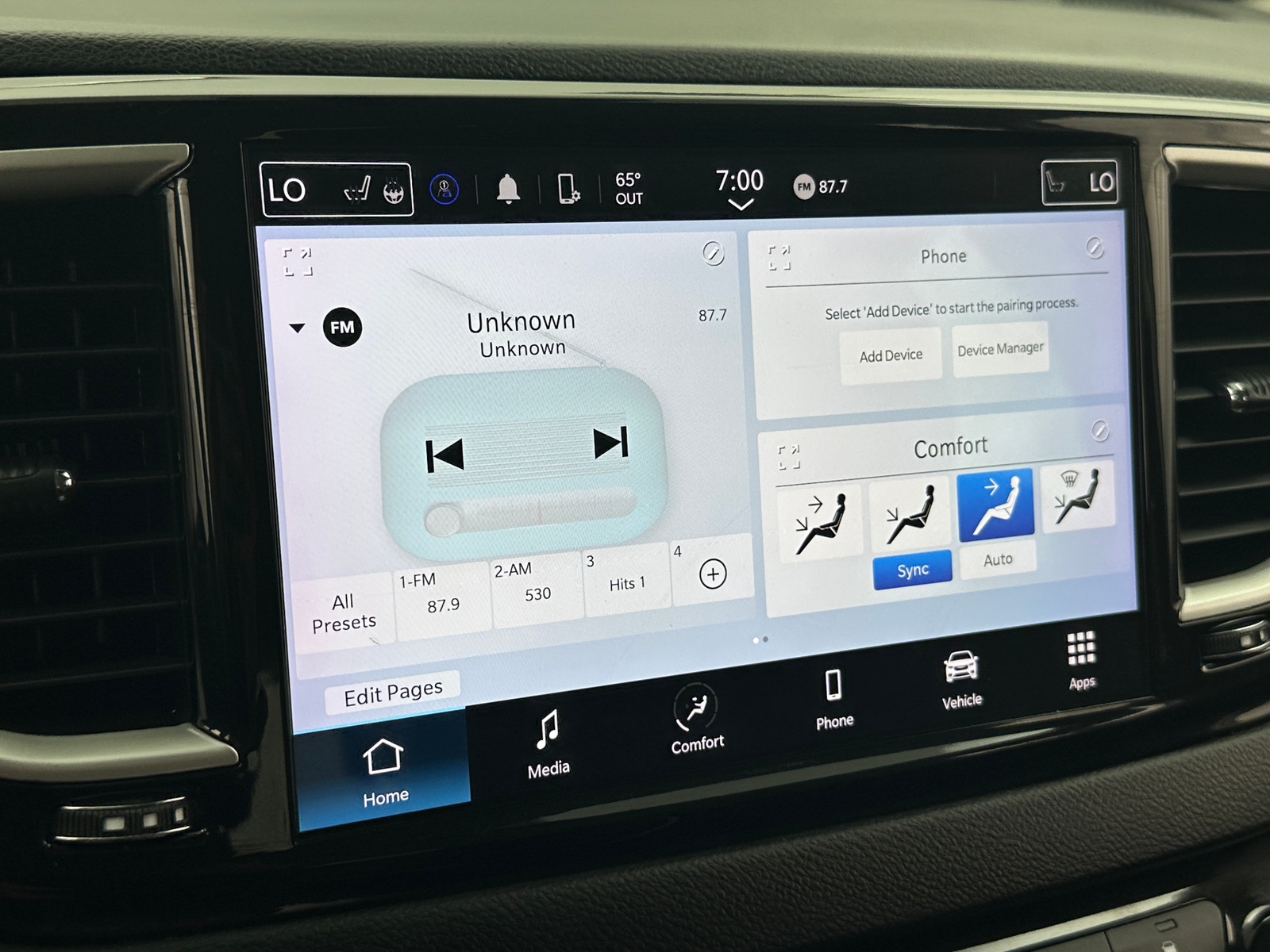 Thumbnail: 2022 Chrysler Pacifica - 4