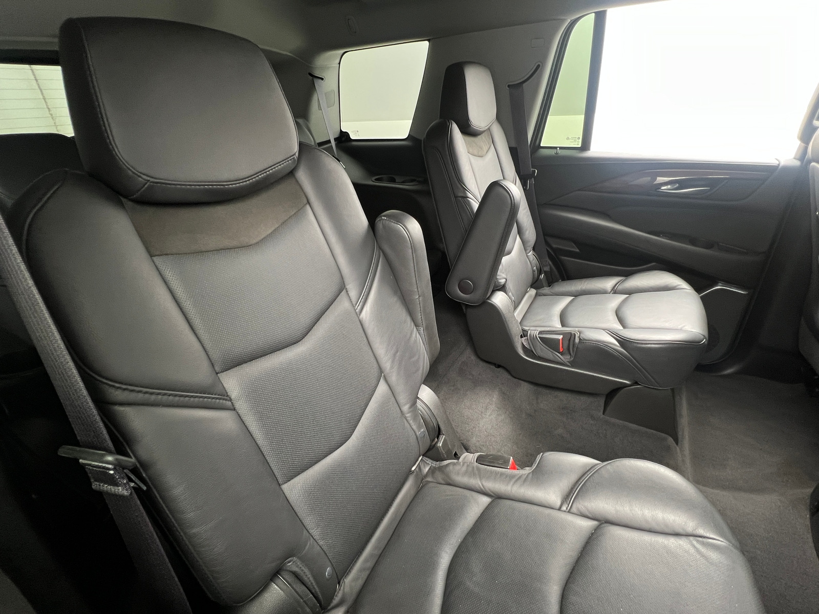 Thumbnail: 2017 Cadillac Escalade - 5