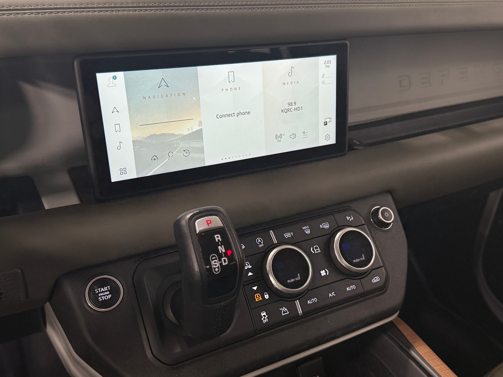 Thumbnail: 2020 Land Rover Defender - 3