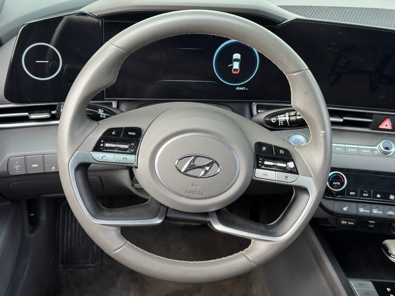 Thumbnail: 2023 Hyundai Elantra - 5