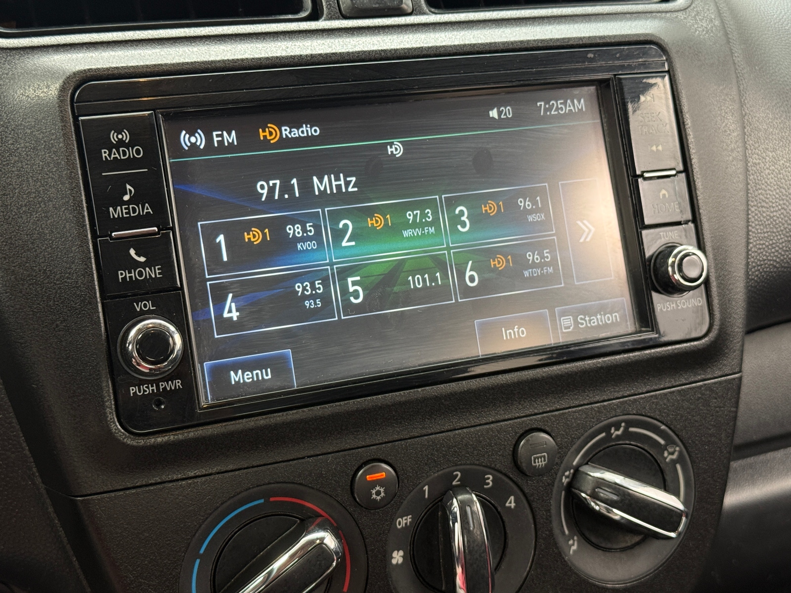 Thumbnail: 2019 Mitsubishi Mirage G4 - 4