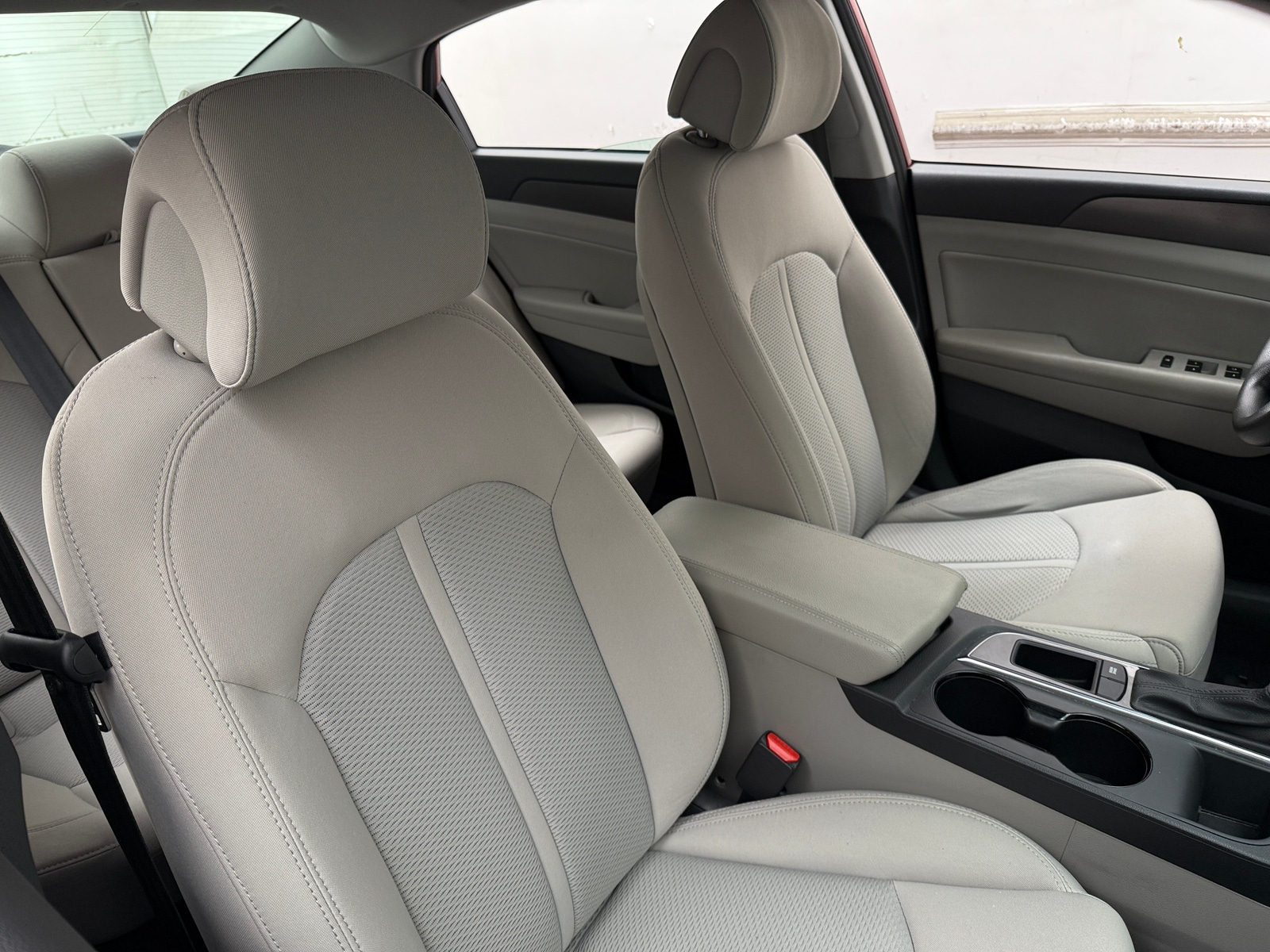 Thumbnail: 2015 Hyundai Sonata - 2
