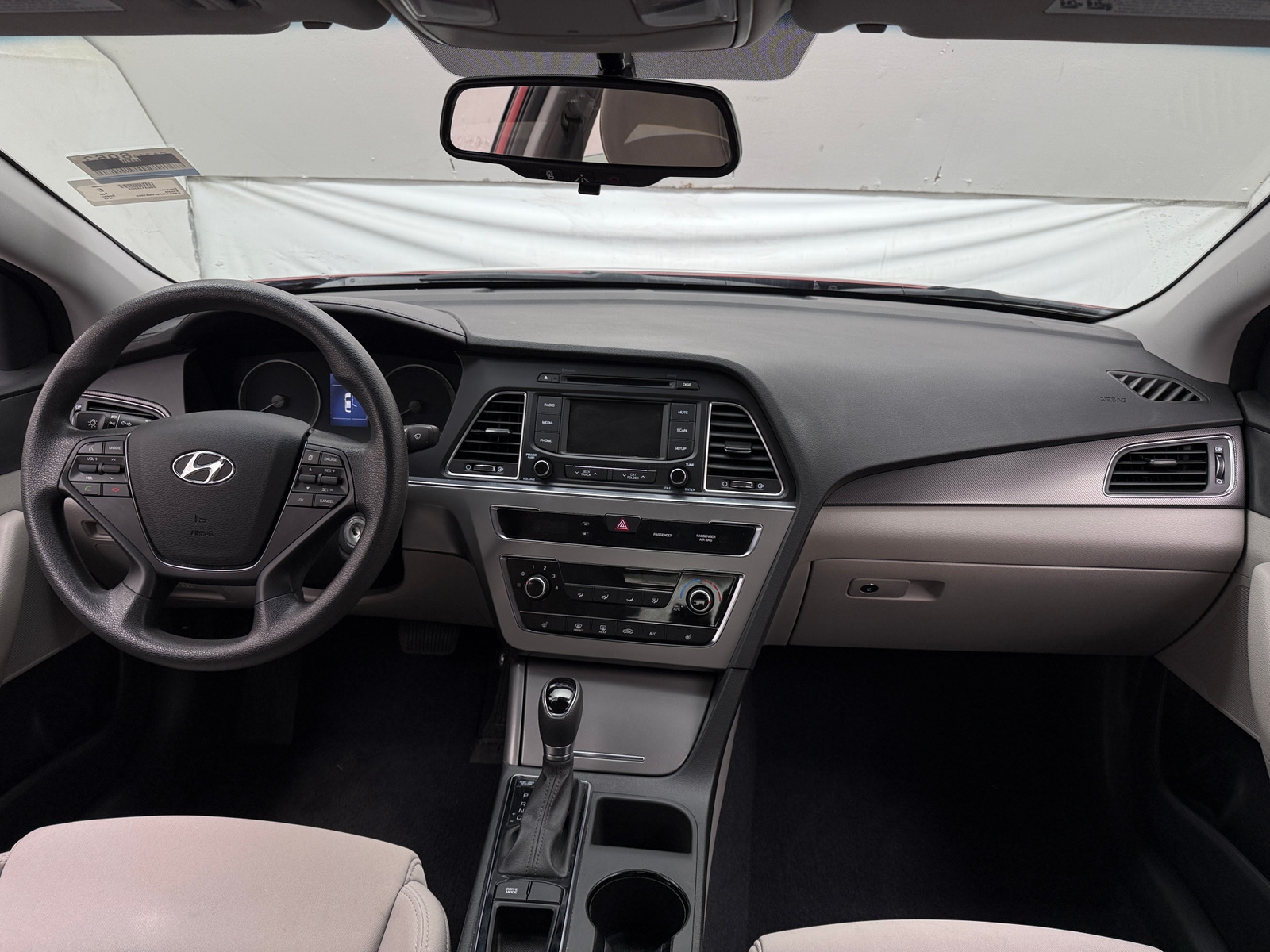 Thumbnail: 2015 Hyundai Sonata - 3