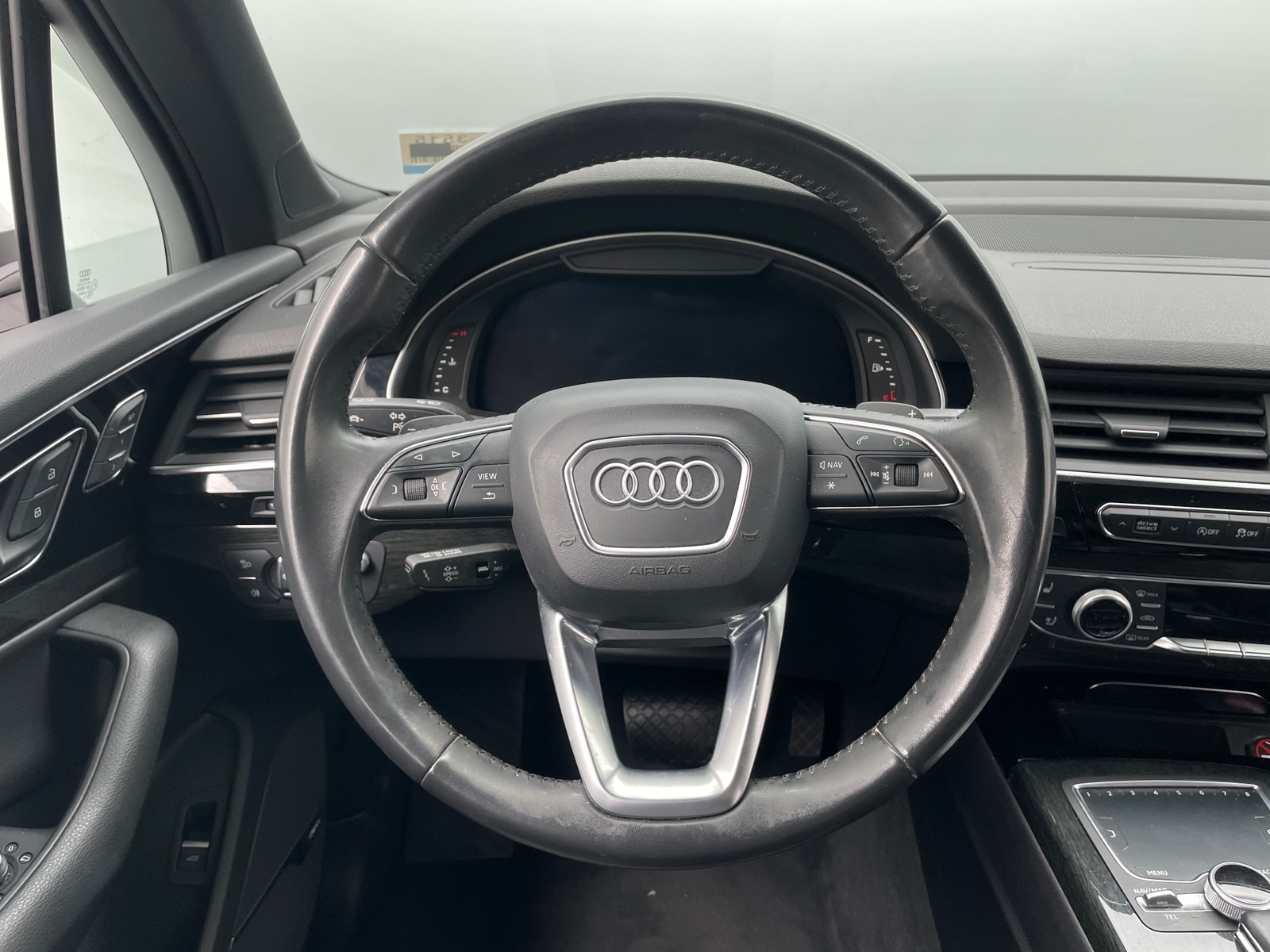Thumbnail: 2018 Audi Q7 - 4