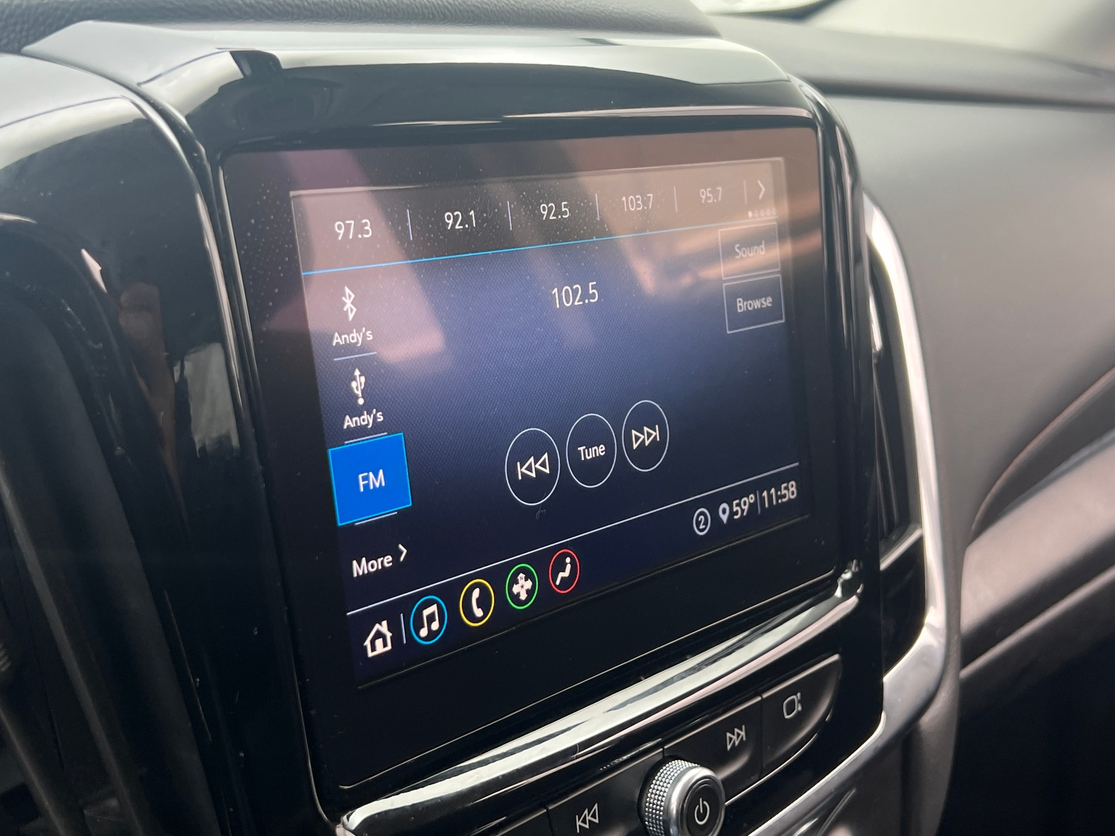 Thumbnail: 2021 Chevrolet Traverse - 4