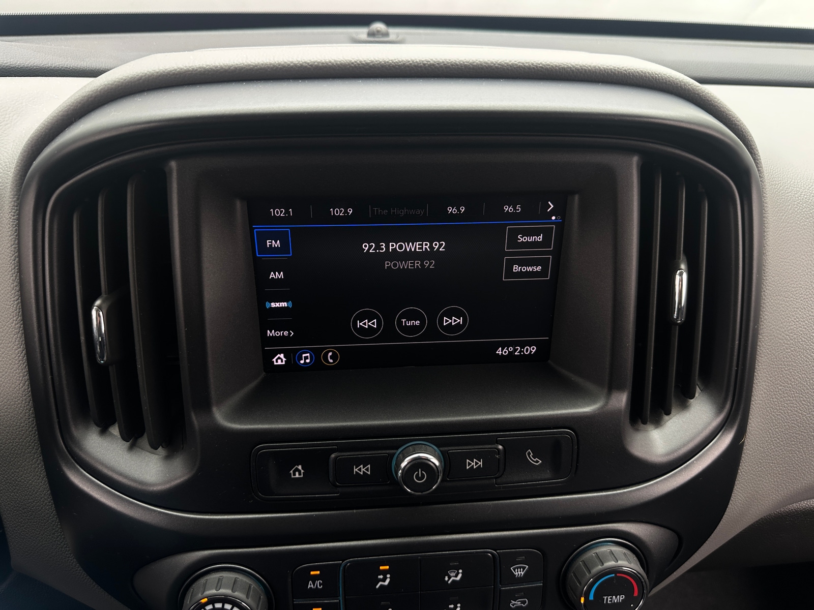 Thumbnail: 2021 Chevrolet Colorado - 4